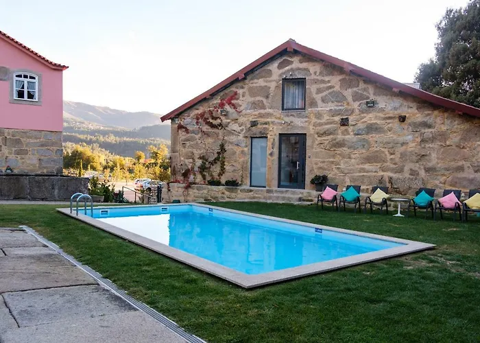 Vila da piscina: Quinta De Anterronde